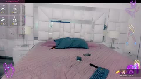 Nicky  Please help me with your thumbs up its importan online show from September 2025 11:32:01 AM