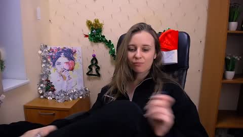 Snapshot of _nicole_new chatting on December 2024 03:15:02 PM Nica online show from December 2024 03:15:02 PM