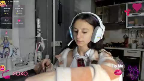 Nika online show from November 2025 04:18:02 PM