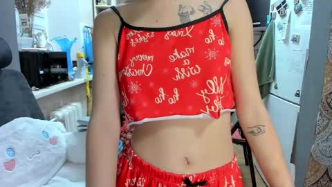 Nika online show from December 2025 05:07:01 PM