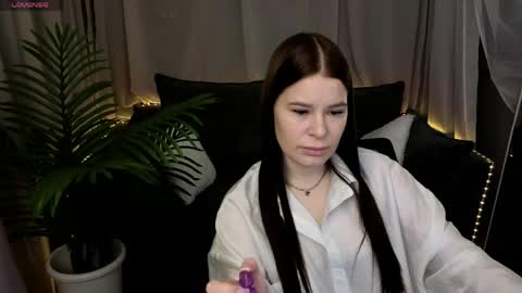 Snapshot of _nikol_cute_ chatting on May 2026 04:31:01 AM _nikol_cute_ online show from May 2026 04:31:01 AM