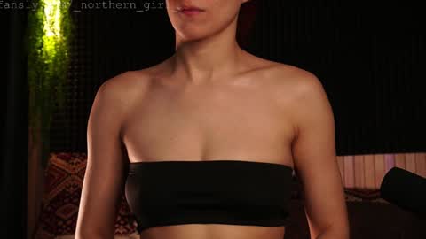 Snapshot of _northern_girl_ chatting on November 2025 03:22:01 PM Lady Jess from house of Dragonborns online show from November 2025 03:22:01 PM