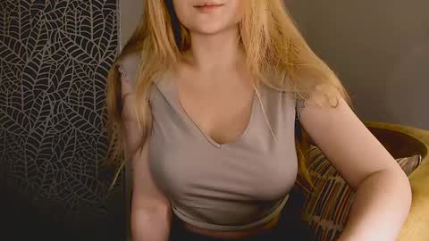  Adalin  online show from November 2025 09:15:01 PM