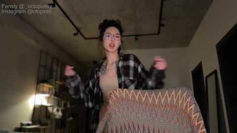 Mikayla online show from February 2026 07:58:01 PM