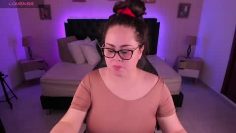Olivia jones online show from July 2026 11:41:02 AM