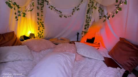 Olivia Wolf  online show from December 2024 09:28:02 PM