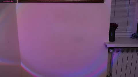 Olivia online show from December 2025 02:04:01 PM