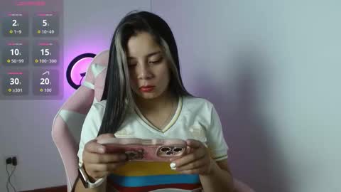 Pamela Smith online show from September 2025 03:39:02 AM