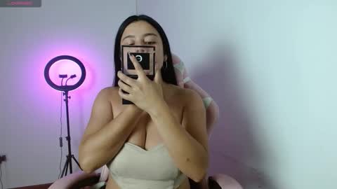 Pamela Smith online show from November 2025 10:28:02 AM