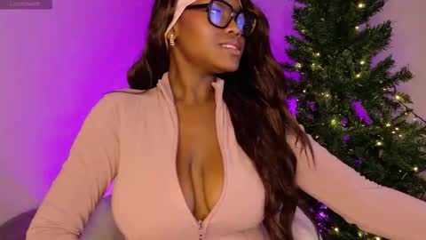 Snapshot of _paris_salvatore_1 chatting on November 2025 03:32:02 AM Paris online show from November 2025 03:32:02 AM