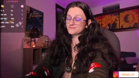 Snapshot of _peach__ chatting on January 2025 06:25:02 AM violeta ig online show from January 2025 06:25:02 AM