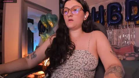 Snapshot of _peach__ chatting on March 2025 06:50:02 AM violeta ig online show from March 2025 06:50:02 AM