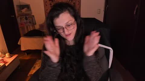 Snapshot of _peach__ chatting on April 2026 04:48:01 AM violeta ig online show from April 2026 04:48:01 AM