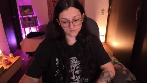 Snapshot of _peach__ chatting on May 2026 05:04:01 AM violeta ig online show from May 2026 05:04:01 AM