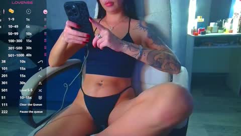 Ilona online show from November 2025 09:26:02 AM