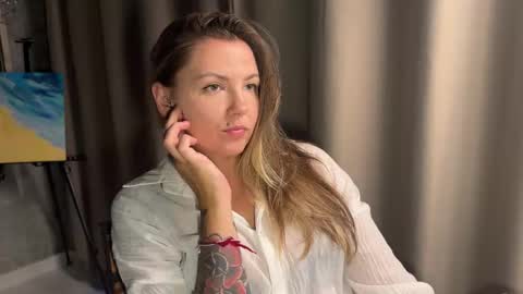  HADLY today day-off see u online 0112  online show from October 2025 11:13:02 AM