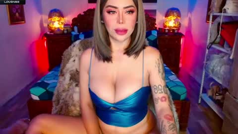 Snapshot of _queengoddess_ chatting on June 2026 06:31:01 AM Hi my name is selinaim glad to meet everyone here online show from June 2026 06:31:01 AM