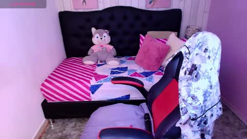 Snapshot of _rachel_jones_ chatting on February 2026 11:28:02 PM Rachel Jones online show from February 2026 11:28:02 PM