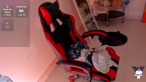 Stefany online show from October 2025 09:03:01 PM