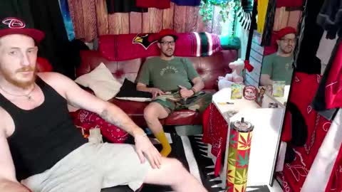 REDxxx online show from November 2025 10:32:01 PM