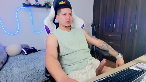 Roberto online show from January 2025 02:25:02 PM