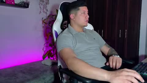 Roberto online show from December 2025 05:48:02 AM