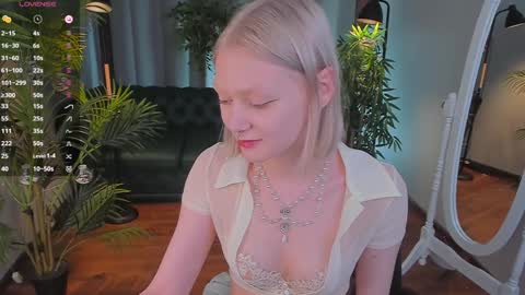 Snapshot of _rude_girl_ chatting on December 2024 03:02:01 PM Eve online show from December 2024 03:02:01 PM