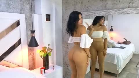 Snapshot of _saara_evans_ chatting on September 2025 07:47:01 PM Sara online show from September 2025 07:47:01 PM