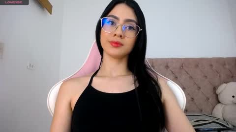 Snapshot of _sara_victoria_ chatting on February 2025 02:41:01 AM SARA online show from February 2025 02:41:01 AM