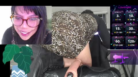 Snapshot of _sarah_escobar chatting on December 2024 08:59:01 AM _sarah_escobar online show from December 2024 08:59:01 AM