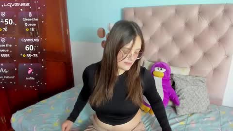 Snapshot of _sarahh_0hh chatting on February 2025 01:44:02 PM Sarah online show from February 2025 01:44:02 PM