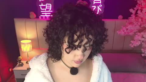 Snapshot of _sarahrose chatting on April 2026 03:46:01 AM Sara online show from April 2026 03:46:01 AM