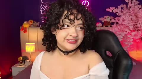 Snapshot of _sarahrose chatting on May 2026 05:03:02 AM Sara online show from May 2026 05:03:02 AM