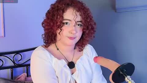Snapshot of _sarahrose chatting on June 2026 07:38:01 PM Sara online show from June 2026 07:38:01 PM