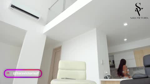 Snapshot of _saravictoria_ chatting on October 2025 05:33:01 PM online show from October 2025 05:33:01 PM