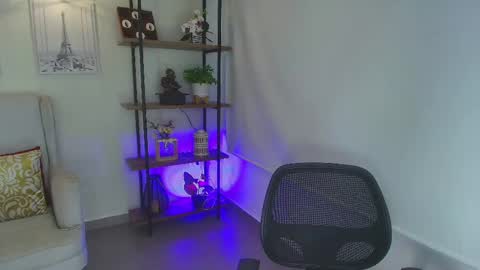 Sassy Girl online show from April 2026 06:52:01 PM