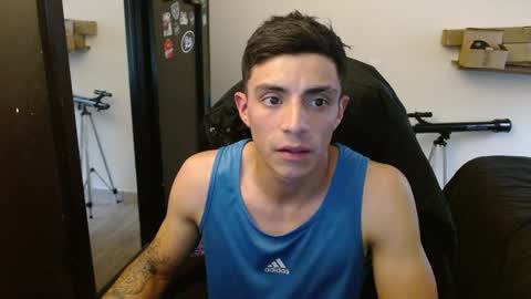 Snapshot of _schnnneider_ chatting on April 2026 09:50:02 PM SCHNEIDER online show from April 2026 09:50:02 PM