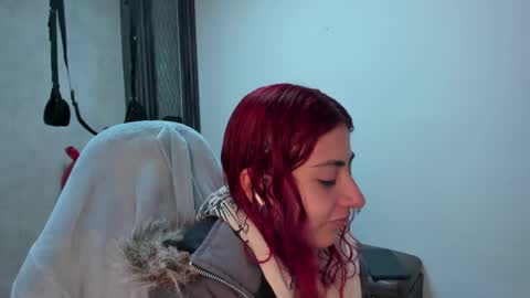 Snapshot of _selene_red chatting on April 2026 01:51:01 AM Selene online show from April 2026 01:51:01 AM