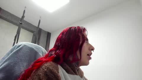 Snapshot of _selene_red chatting on April 2026 01:26:01 AM Selene online show from April 2026 01:26:01 AM