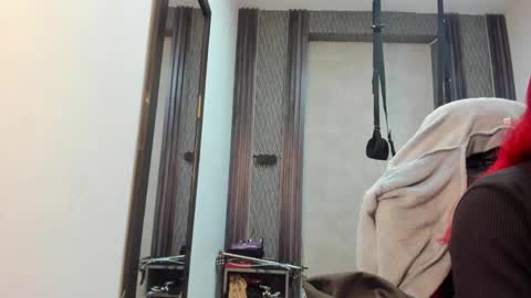 Snapshot of _selene_red chatting on May 2026 01:12:01 AM Selene online show from May 2026 01:12:01 AM