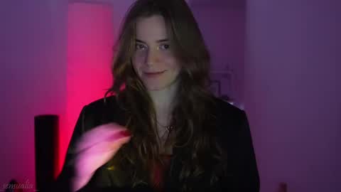 Lia online show from April 2026 07:19:01 PM