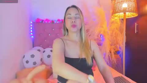 Snapshot of _sexbunny_ chatting on July 2026 05:45:01 AM _sexbunny_ online show from July 2026 05:45:01 AM
