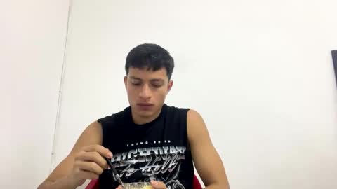 Juan Pablo-independent model online show from November 2025 11:26:01 PM