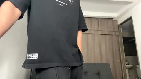 Juan Pablo-independent model online show from March 2026 09:36:02 PM