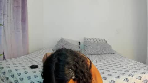 Snapshot of _sexy_star_ chatting on January 2025 01:57:02 AM E T H A N S T A R online show from January 2025 01:57:02 AM