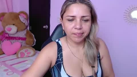 Snapshot of _sexyredhead_ chatting on February 2025 12:00:01 PM KATA online show from February 2025 12:00:01 PM