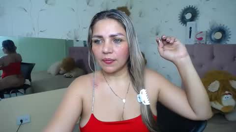 Snapshot of _sexyredhead_ chatting on February 2025 12:27:02 PM KATA online show from February 2025 12:27:02 PM