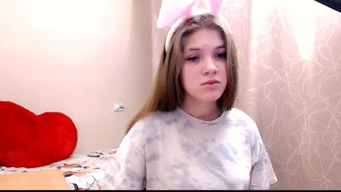 Snapshot of _shy_bunny__ chatting on January 2025 09:37:02 AM Mari online show from January 2025 09:37:02 AM