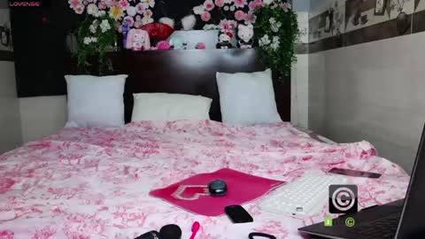 _skitlstrynka_ online show from June 2026 10:06:02 AM