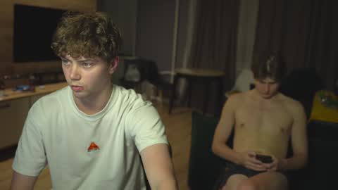 Snapshot of _sopranos_ chatting on January 2025 01:11:01 PM OLIVERpvt is open online show from January 2025 01:11:01 PM